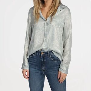 SALE Dylan Shimmer Women's Silver Button-Up Top L